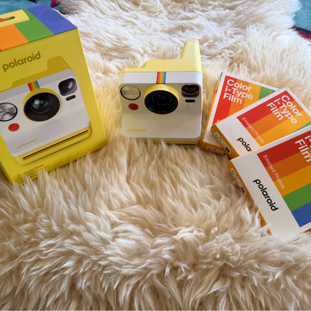 Polaroid Now Instant Camera - Generation 3